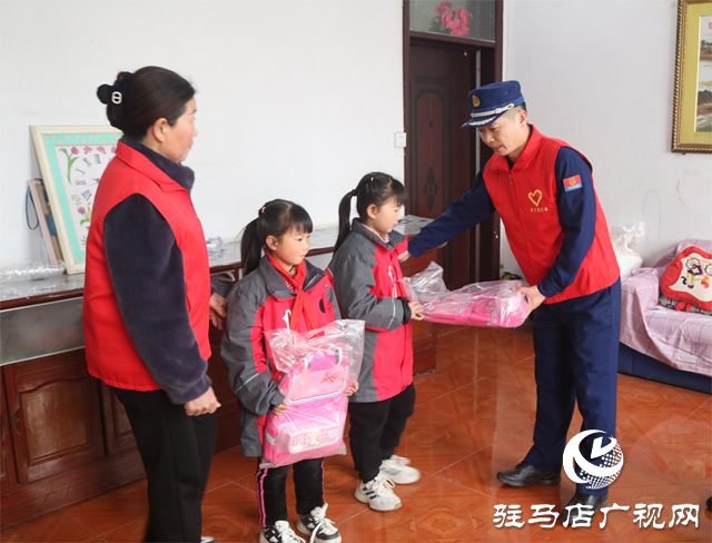 駐馬店消防志愿服務(wù)隊：傳承雷鋒精神 共建和美家園