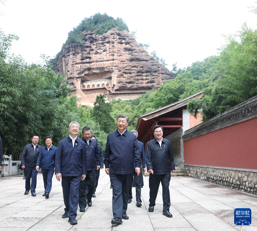 習(xí)近平在甘肅考察時(shí)強(qiáng)調(diào) 深化改革勇于創(chuàng)新苦干實(shí)干富民興隴 奮力譜寫中國(guó)式現(xiàn)代化甘肅篇章