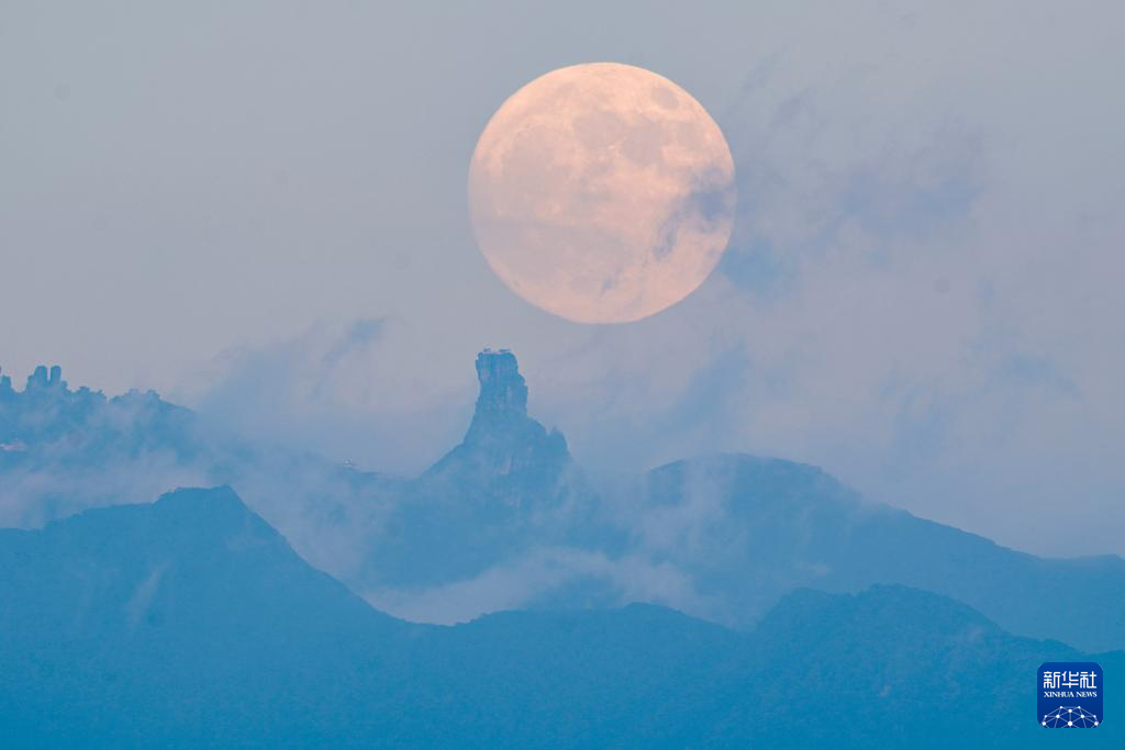 詩意中國(guó)丨萬里此情同皎潔 一年今日最分明