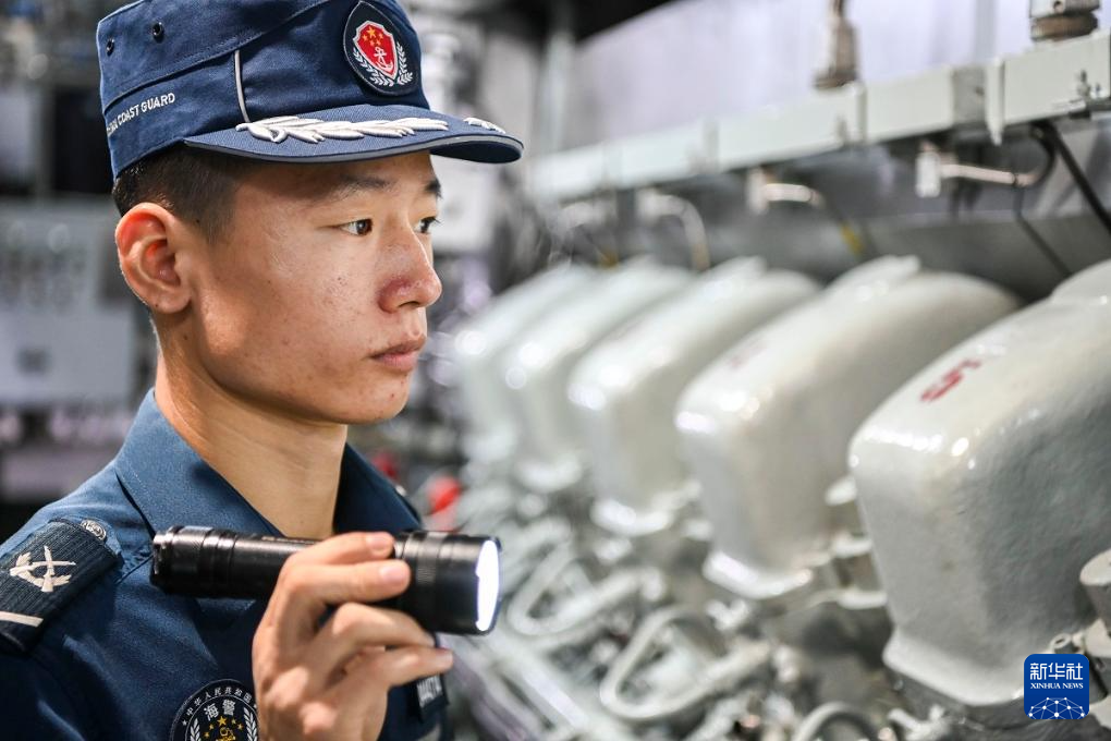 中國(guó)海警四方艦中秋節(jié)值守黃巖島