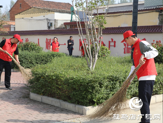 駐馬店高新區(qū)開展“感恩重陽節(jié) 濃濃敬老情”主題活動(dòng)